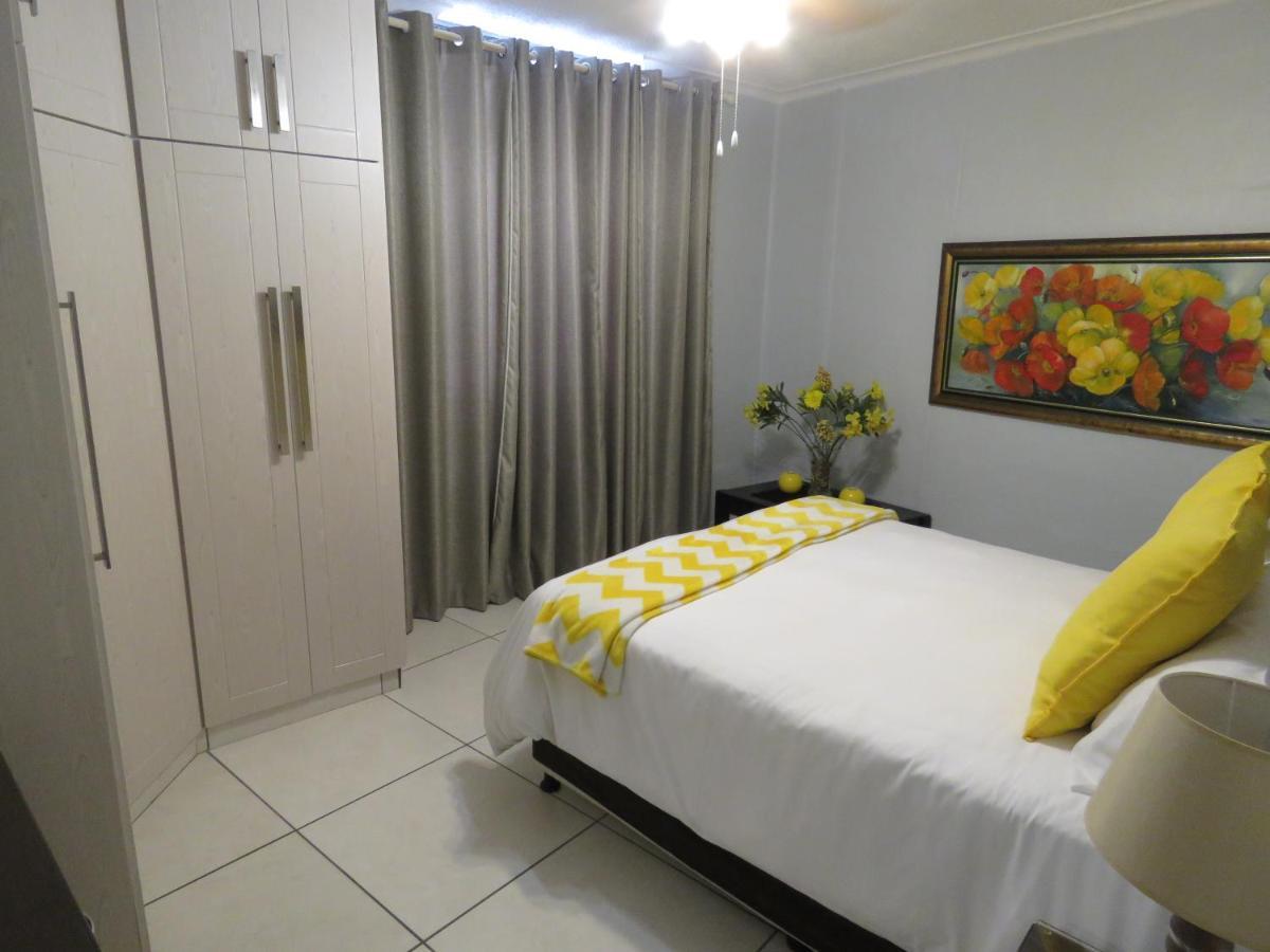130 BREAKERS RESORT HOTEL Umhlanga Durban Bagian luar foto