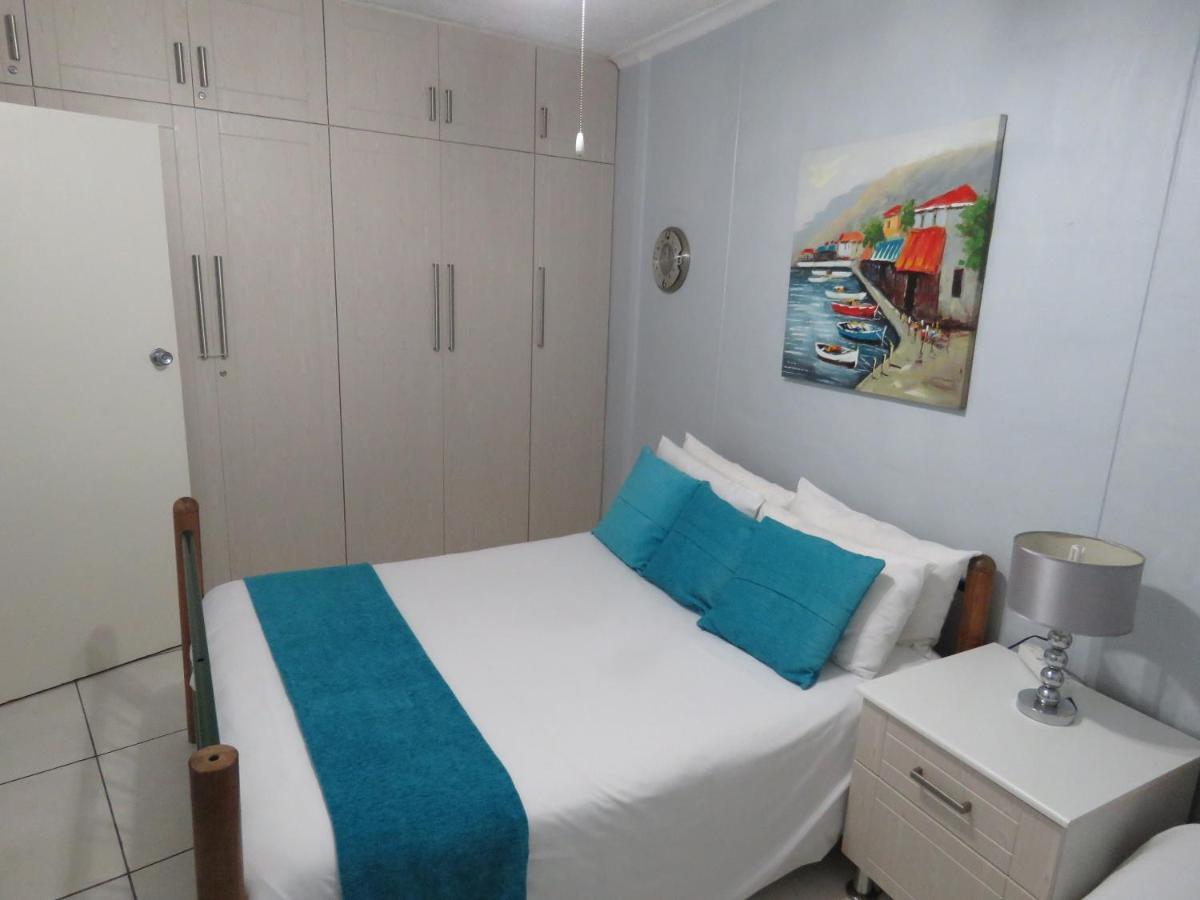 130 BREAKERS RESORT HOTEL Umhlanga Durban Bagian luar foto