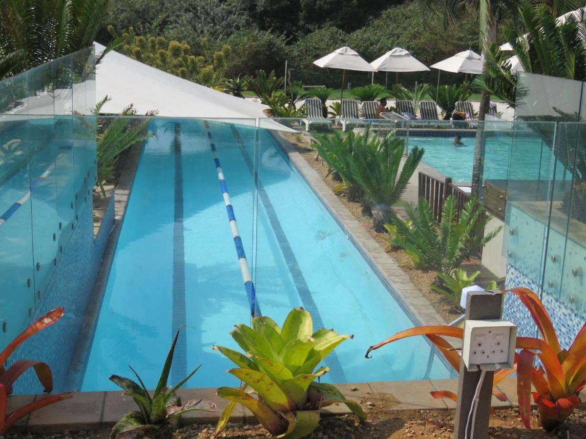 130 BREAKERS RESORT HOTEL Umhlanga Durban Bagian luar foto