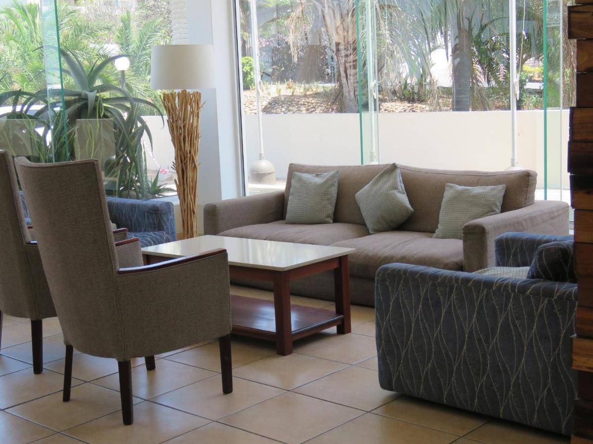 130 BREAKERS RESORT HOTEL Umhlanga Durban Bagian luar foto